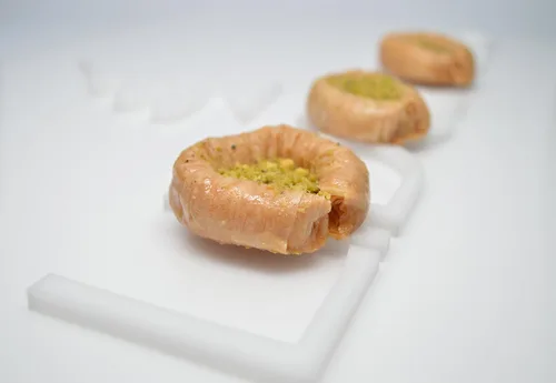Miniatura 3 de Baklava Surtido de 4 libras – Auténtica caja de regalo de pastelería libanesa, recién horneada diariamente, pequeño postre gourmet, perfecta