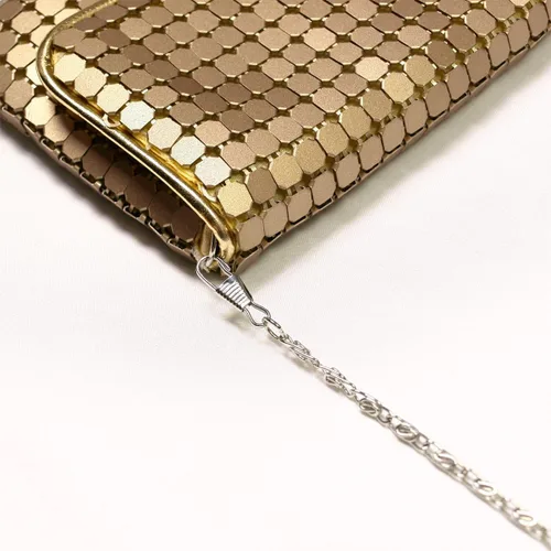 Miniatura 3 de Chic - Bolsa de noche ligera de malla de metal con solapa, colores diferentes disponibles