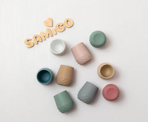 Miniatura 8 de SAMiGO Utensilios de silicona para bebés – Cucharas de autoalimentación y pequeña taza de entrenamiento – Suministros de destete LED para bebés