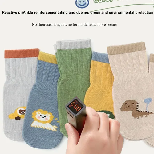 Miniatura 3 de BRATAA Toddlers No Slip Socks 5 Pairs-Cartoon Baby Little Boys Girls Socks with Grips Crew Length Slipper Socks