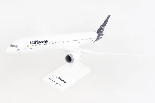 Miniatura 4 de Skymarks Daron Lufthansa A380 w/Gear Nueva Livery 1/200 (SKR1032)