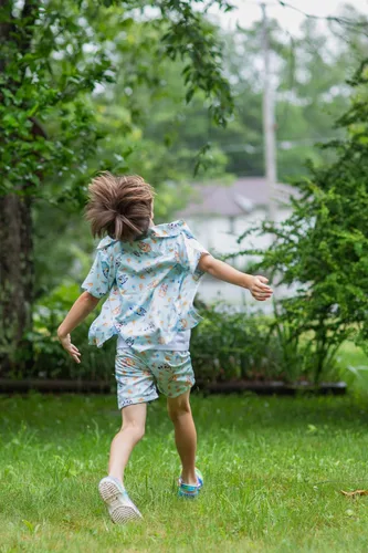 Miniatura 6 de Bluey Camisa y pantalones cortos hawaianos familiares con botones y muffin de bingo
