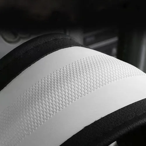 Miniatura 5 de LKWLIKEI Funda de Volante de Cuero Nappa Ultradelgada, para Volante de Tesla Modelo 3/Y, Diseño Antideslizante y Modificación Interior de Accesorios