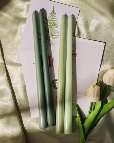 Miniatura 4 de Viyffo Paquete de 4 velas cónicas verdes de 12 pulgadas, sin perfume, sin humo, largas y altas para candelabros, boda, decoración del hogar, cena