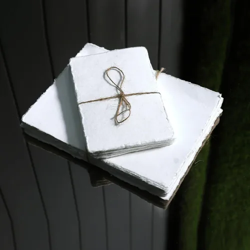 Miniatura 9 de 50 paquetes de papel de acuarela de algodón con borde de cubierta 200 GSM papel de acuarela texturizado en bruto para escribir Blanco roto