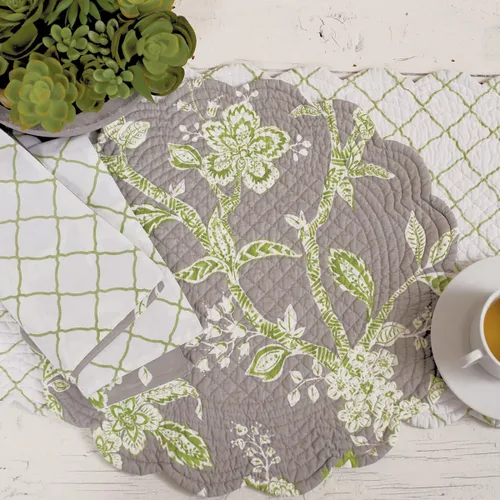 Miniatura 2 de C&F Home Annabelle Floral Botánico Jacobeo Primavera Verano Reversible Algodón Lavable a Máquina Servilleta 20X20 Verde