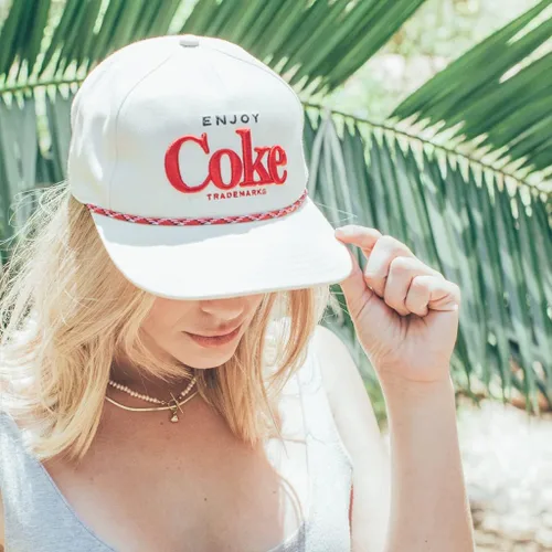 Miniatura 2 de AMERICAN NEEDLE Coca Cola - Gorra de béisbol ajustable para cola, color clásico
