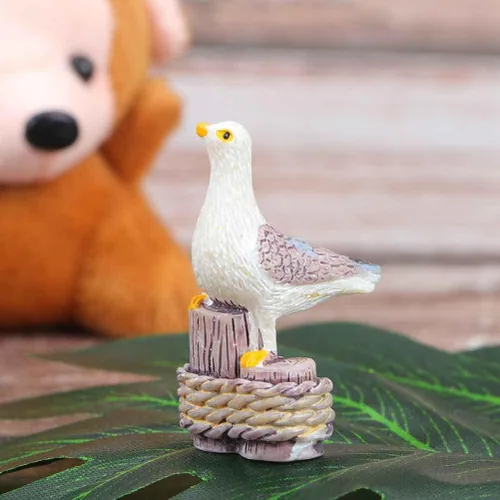 Miniatura 6 de Amosfun Juego de 6 mini figuras de gaviota de resina para exteriores, decoración de gaviota costera de 1.57 pulgadas, esculturas pequeñas de aves
