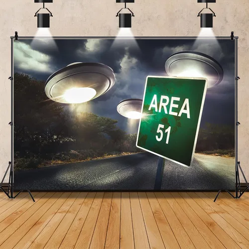 Miniatura 2 de AOFOTO Fondo de fotografía OVNI de 15 x 10 pies, 51 signos, árboles de carretera, terrones oscuros, fondo de paisaje nocturno, invasión OVNI Tierra