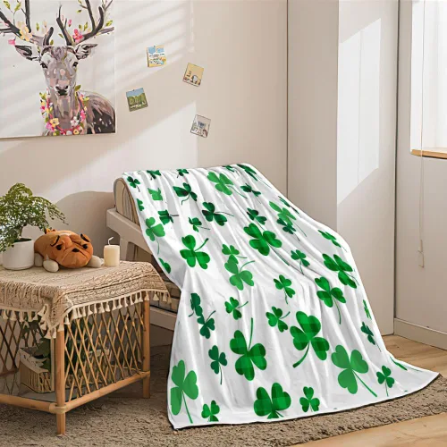 Miniatura 8 de MERCHR Manta Feliz Día de San Patricio, Mantas y Sobres de Hojas de Trébol Verde, Mantas Super Suave y Acogedoras para Decorar la Primavera en Cama