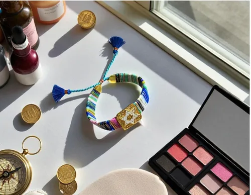 Miniatura 30 de Alef Bet by Paula Macrame Friendship Bracelet in Shades of Blue with Gold-plated Jewish Star of David Charm