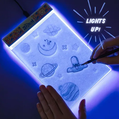 Miniatura 3 de Fashion Angels Disney Stitch Beach Scenes - Bloc de dibujo iluminado, kit de diseño con almohadilla de rastreo iluminada, 5 adhesivos de vinilo