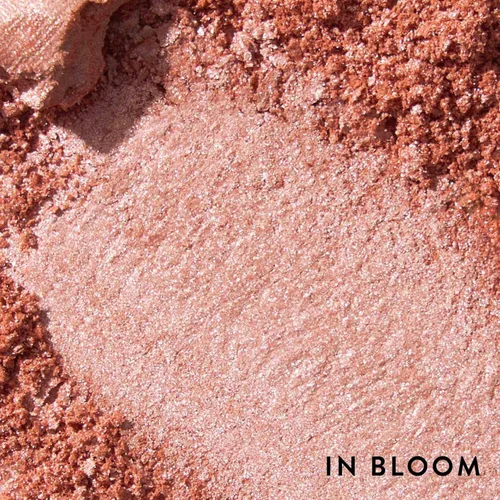 Miniatura 8 de LAURA GELLER NEW YORK Baked Blush-n-Brighten para piel madura - 00 In Bloom - El rubor en polvo no se asienta en líneas finas - Acabado natural