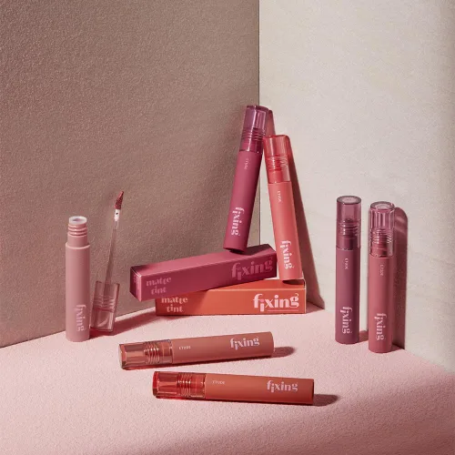Miniatura 9 de Labial líquido pigmentado Etude, color #01 rosa análogo (4g), de larga duración, resistente al agua, con un ligero acabado mate, cobertura total