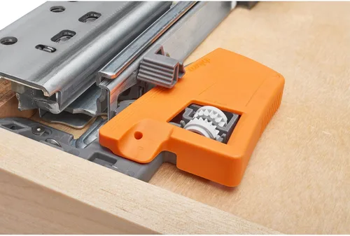 Miniatura 9 de Rev-A-Shelf Organizador de almacenamiento extraíble de 11" para gabinetes de cocina/baño con tiradores de cierre suave de extensión completa