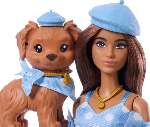 Miniatura 3 de Muñeca Barbie Twinning Looks con perro mascota en ropa y accesorios a juego de lunares azules para ambos, con gorras y bolsos, pelo castaño