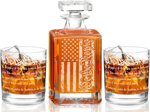 Miniatura 10 de Set de decantador de whisky para hombres, juego de decantador We The People con vasos, decantador grabado con bandera americana para regalos