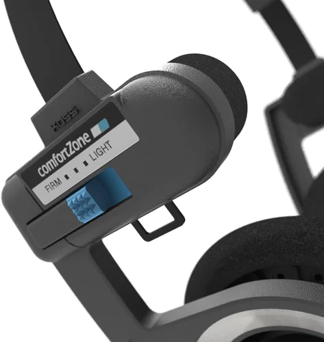 Miniatura 2 de Koss Porta Pro con micrófono y auriculares remotos en la oreja, micrófono en línea y control remoto táctil, cable con enchufe de 0.138 in