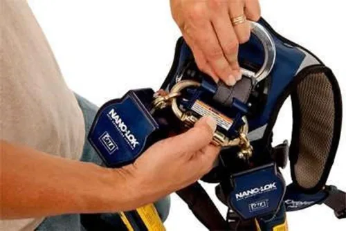 Miniatura 3 de Nano-Lok Extended 3101622 Clip de seguridad para detención de caídas de 11 pies de longitud extendida y 100% de amarre, montaje rápido del arnés