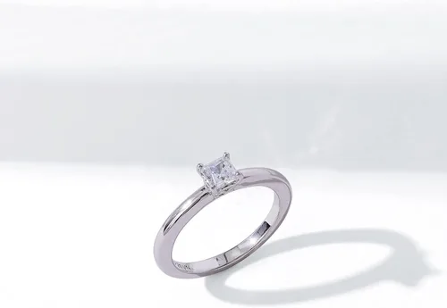 Miniatura 3 de Tienda Collection Platinum or Gold plated Sterling Silver Princess-Cut Solitaire Ring made with Infinite Elements Cubic Zirconia