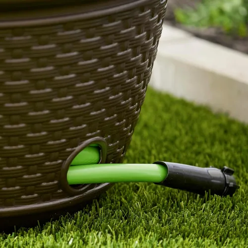 Miniatura 6 de Suncast Paquete de 2 macetas decorativas de mimbre para manguera de jardín con 4 agujeros de drenaje para mangueras de 100 pies, Java