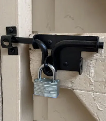 Miniatura 6 de Pestillo de puerta de perno deslizante negro resistente con orificio para candado, herrajes sólidos, pernos deslizantes de metal grueso, cerraduras
