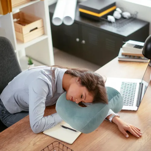 Miniatura 8 de PRETYZOOM Almohada ergonómica boca abajo para cirugía ocular, siesta de oficina, diseño de espuma viscoelástica para alivio de cuello y hombros