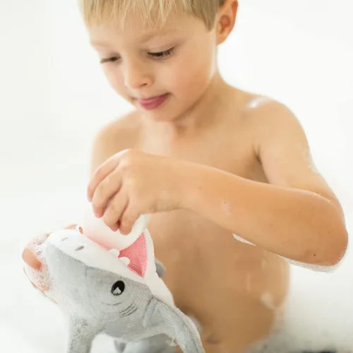 Miniatura 7 de SoapSox Exfoliante de Baño para Niños (Tank the Shark) - Esponja de Paño de Lavado de Juguete Animal Suave con Inserto de Bolsillo de Jabón