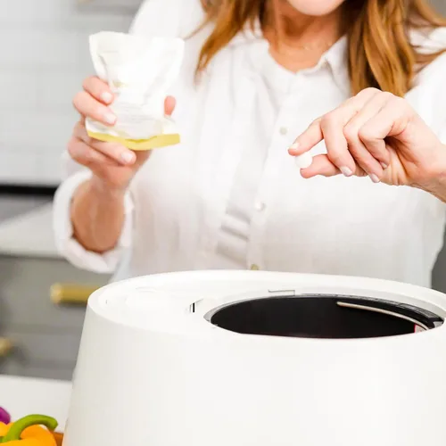 Miniatura 6 de Cápsulas y filtros Lomi Fabricadas en EE. UU. y América del Norte Mantiene tu cocina fresca y convierte tus restos de comida en alimento vegetal