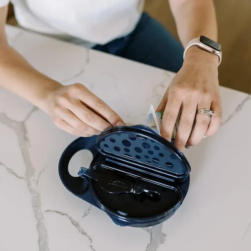 Miniatura 14 de Dr. Brown's Juego de iniciación de alimentación para niños pequeños, paquete de viaje con taza de entrenamiento sin boquilla Cheers360 con asas