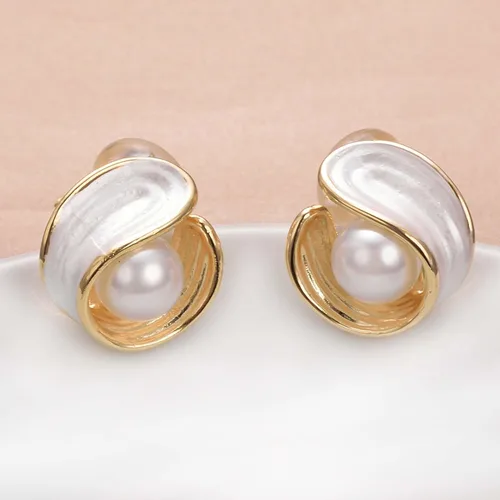 Miniatura 12 de Yoursfs Aretes de clip de perlas blancas grandes para mujer, chapados en oro de 18 quilates, hipoalergénicos, sin perforaciones, joyería brillante