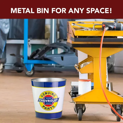 Miniatura 2 de American Art Decor Cubo de basura de metal, cesta de basura con licencia Chevrolet, pequeño cubo de basura decorativo para cueva de hombre, cocina