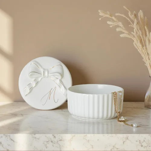 Miniatura 2 de COLLECTIVE HOME - Joyero con monograma con lazo, ideas de regalo de Navidad para mujeres, pequeño regalo para novia, esposa, soporte para anillos