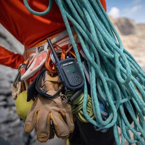 Miniatura 5 de Rocky Talkie Radio de Montaña - Walkie Talkie de Largo Alcance, Radio Portátil FRS, Vida de Batería de 4 Días, Máxima Durabilidad, Pack de 2