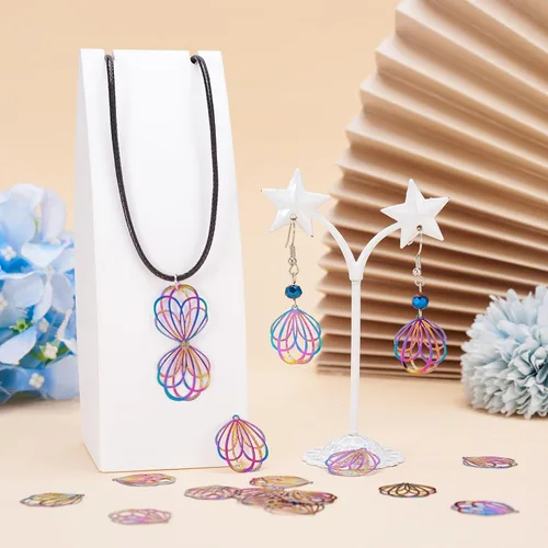 Miniatura 154 de FASHEWELRY 16 dijes de plumas de arco iris de acero inoxidable con alas de filigrana, adornos de metal de 4 colores para hacer joyas, pulseras