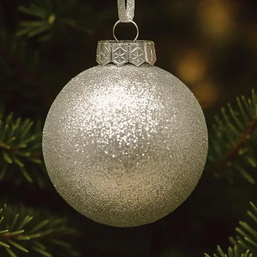 Miniatura 9 de Adornos de Navidad Plateados – 32 Piezas de Decoraciones Plásticas Irrompibles para Árbol Navideño, 16 Bolas de Nieve con Purpurina (3.15"/2.36"), 8