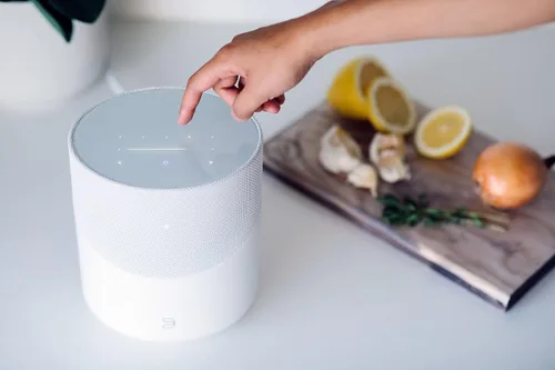 Miniatura 6 de Bluesound Pulse M - Altavoz inalámbrico de transmisión de música omnihíbrido con Bluetooth, color negro, compatible con Alexa y Siri