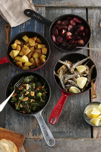 Miniatura 8 de staub Skillet 40501-146 - Sartén de cereza de 6.3 pulgadas (6.3 in), fundición esmaltada, hierro, compatible con inducción, producto auténtico Rojo