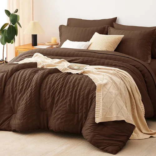 Miniatura 49 de CozyLux Juego de ropa de cama con edredón tamaño King Beige Seersucker de 7 piezas, juego de cama en una bolsa, con edredón, sábanas, fundas