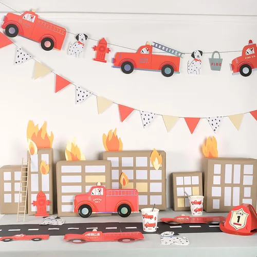 Miniatura 2 de Meri Meri Guirnalda de camión de bomberos (paquete de 1)