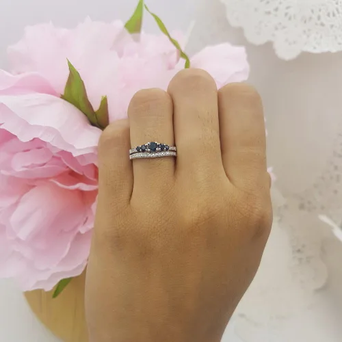 Miniatura 2 de Dazzlingrock Collection Juego de anillos de compromiso de 5 piedras para mujer, zafiro azul de 10 quilates, oro blanco