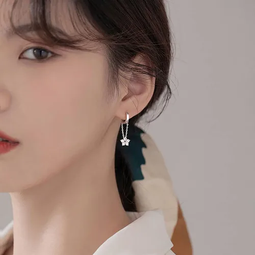 Miniatura 3 de SLUYNZ Aretes colgantes de plata de ley con circonita cúbica para mujer, aretes de aro con borla