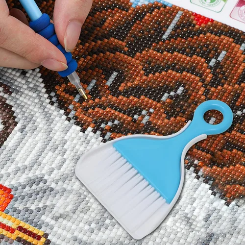 Miniatura 6 de Honbay 2 pinceles de plástico para pintura de diamante con embudo, mini cepillos de limpieza de escritorio para organizador de diamantes o limpieza