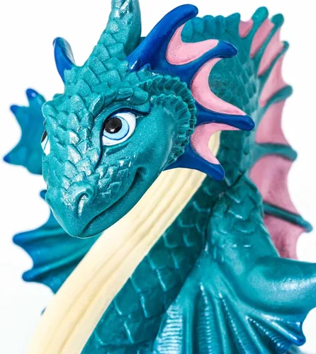 Miniatura 4 de Safari Ltd. Figura de dragón oceánico, figura detallada de dragón de 6 pulgadas, juguete mítico para niños, niñas y niños a partir de 4 años