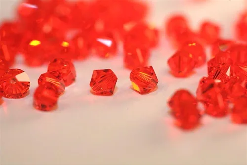 Miniatura 87 de 100 piezas auténticas Preciosa de 3 mm (0,12 pulgadas) cuentas sueltas de cristal bicono facetado pequeño amatista púrpura compatibles con cristales