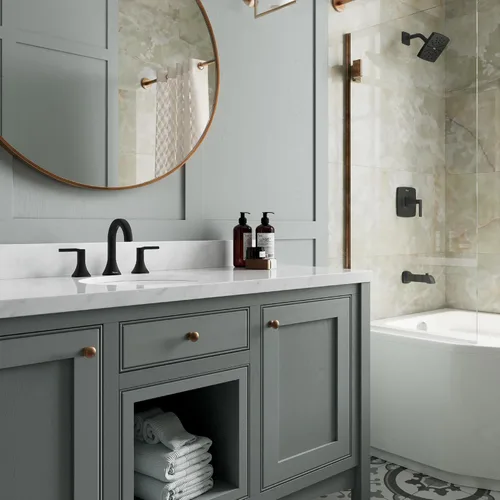 Miniatura 9 de Grifo de lavabo de baño Pfister Vaneri, 8 pulgadas de separación, 2 manijas, 3 orificios, certificado NSF, acabado negro mate, LF049VRIBB