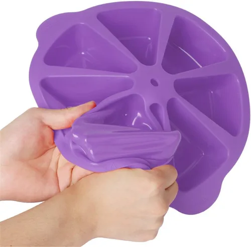 Miniatura 4 de SHEbaking Molde de silicona triangular para hornear pan de maíz antiadherente para pastel de 8 cavidades, perfecto para brownies, magdalenas