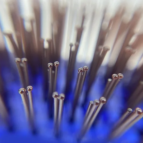 Miniatura 4 de Phillips Brush Sapphire Blue Light Touch 6 - Cepillo para el cabello, parte de la colección de gemas (zafiro)