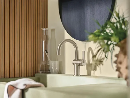 Miniatura 2 de Moen 6221BN Cia Grifo de Fregadero de Baño de Una Sola Manija con Placa de Cubierta Opcional Incluida, Níquel Cepillado cepillado níquel