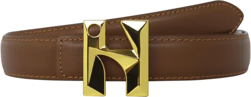 Miniatura 234 de Cinturón de cuero clásico con hebilla de metal para mujer con vestido de jeans